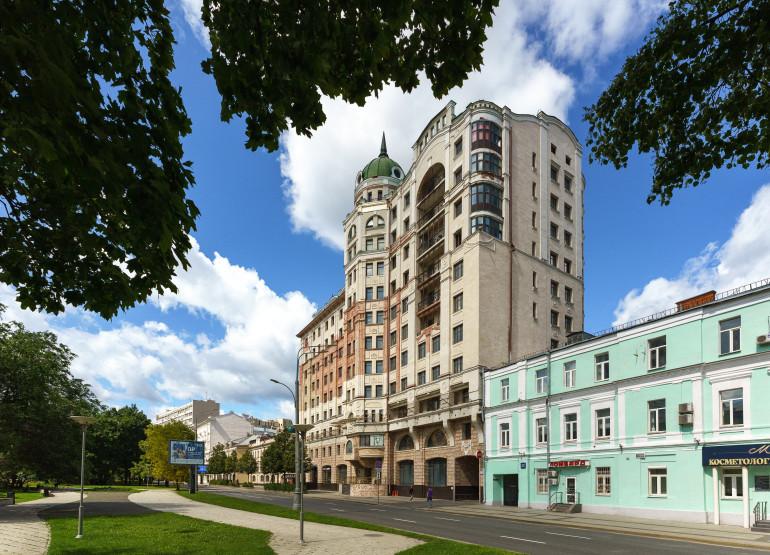 Маяковская Плаза: Вид здания