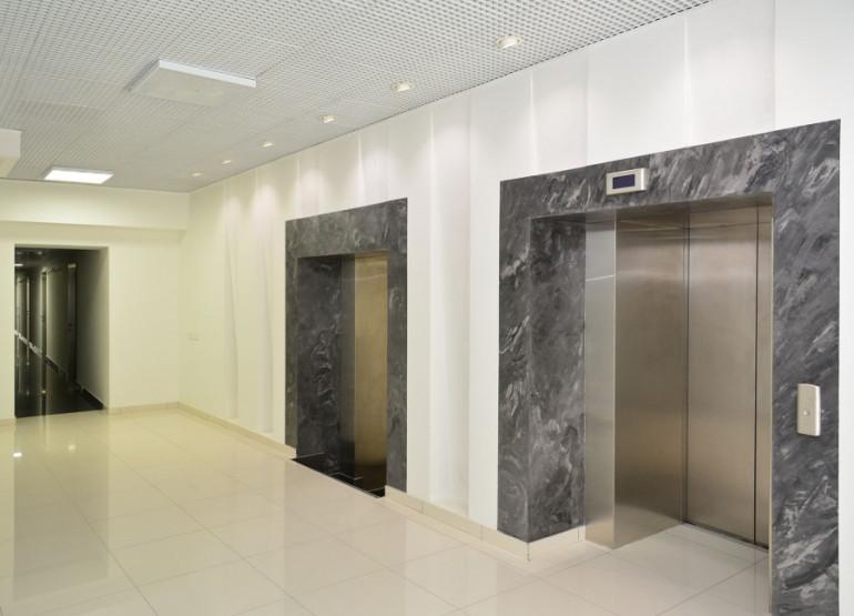 Шухова 14: Вид главного лифтового холла